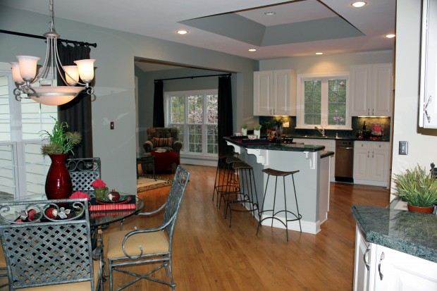 Oak Hollow Lane, 219_kitchen.jpg
